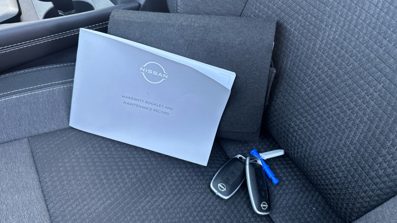 Nissan Qashqai 1.3 DiG-T MH N-Connecta 5dr Petrol Hatchback